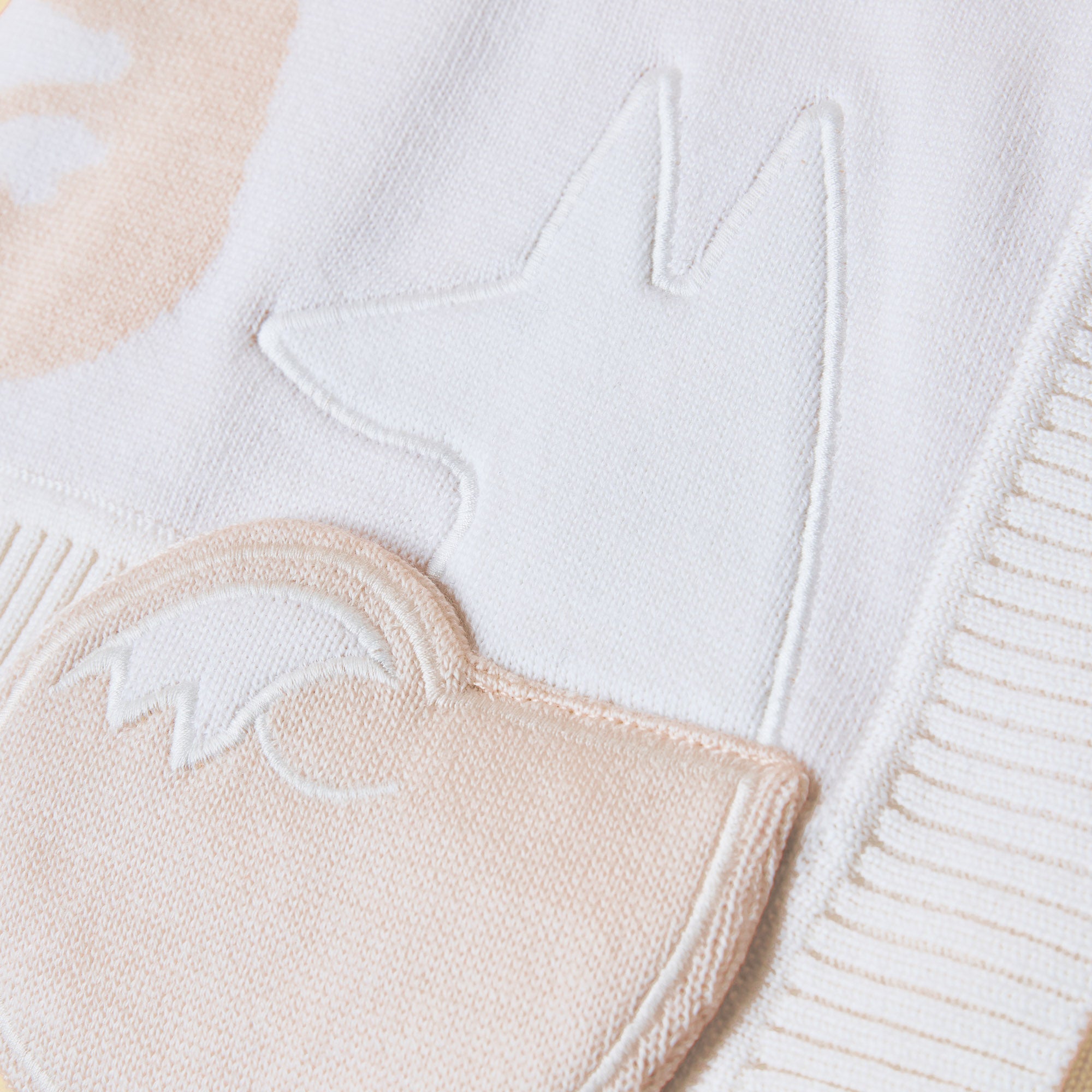 Signature Jacquard Merino Wool Blanket – Cream