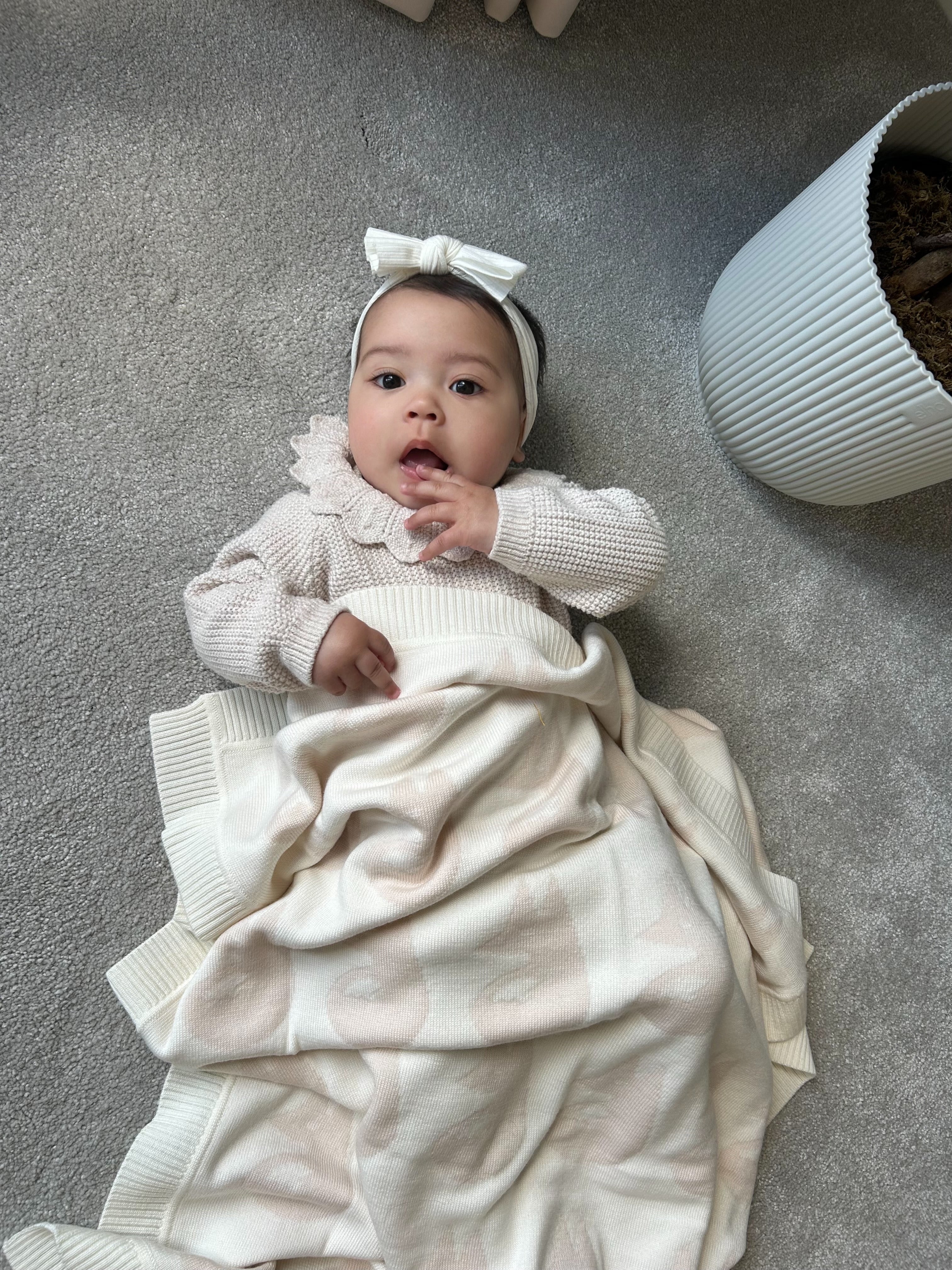 Signature Jacquard Merino Wool Blanket – Cream